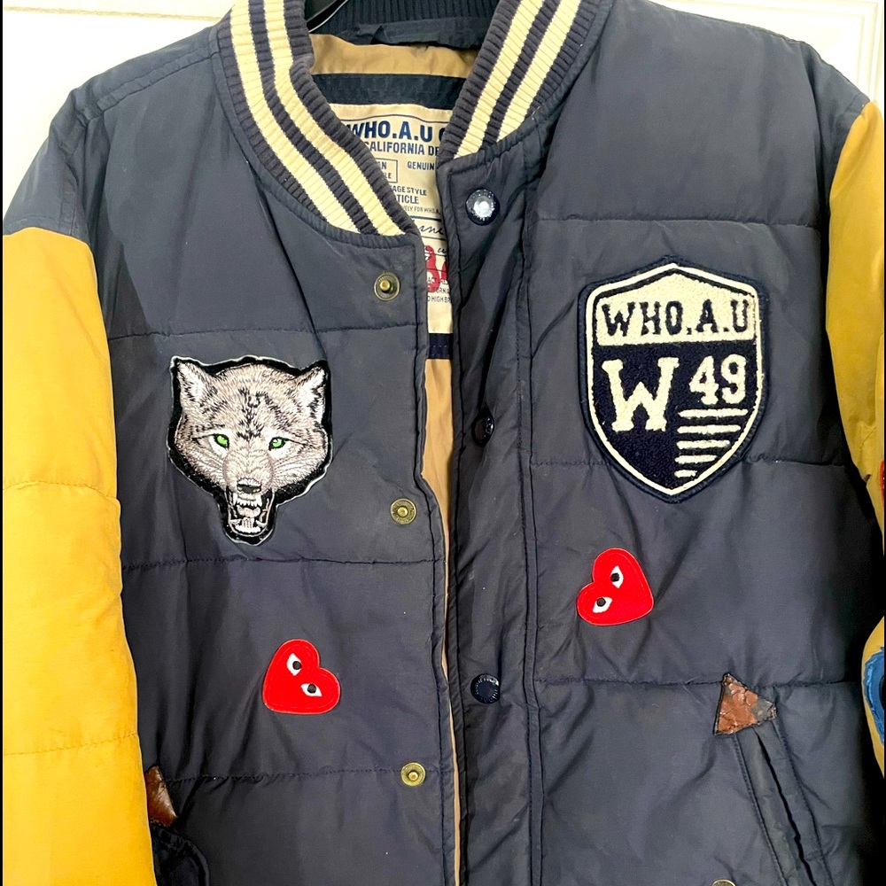 Who A .U!!!! They don't make them anymore get this fire 🔥 coat last one!!